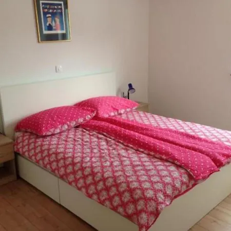 Ema Apartment